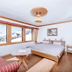 Alpenhotel Zur Wildi Lauchernalp Hotel