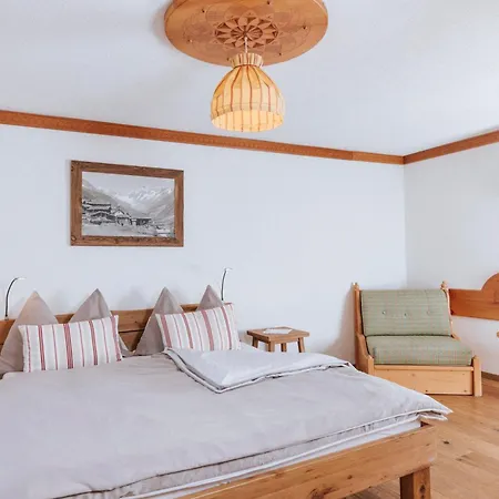 فندق Alpenhotel Zur Wildi 3*