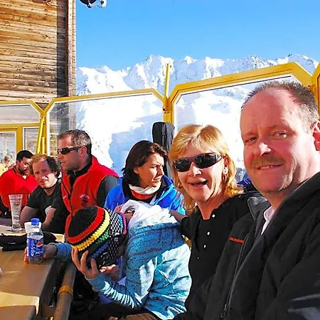 酒店 Alpenhotel Zur Wildi Lauchernalp 3*