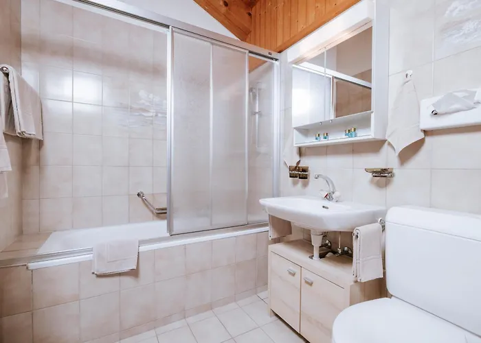 Otel Alpenhotel Zur Wildi Lauchernalp Wiler