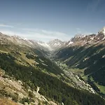 Alpenhotel Zur Wildi Lauchernalp Hotel Wiler