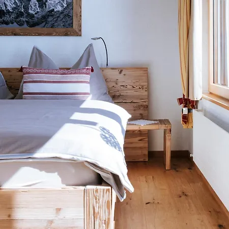 Alpenhotel Zur Wildi Lauchernalp ホテル 3*